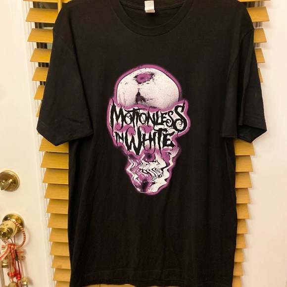 Motionless In White Skull tee - Picture 5 of 5